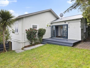 60 Pembroke Road, Northland, Wellington