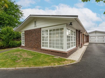 43 Casey Avenue, Fairfield, Hamilton