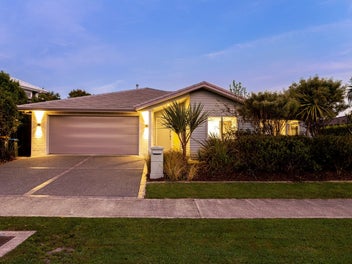 56 Resolution Drive, Whitby, Porirua