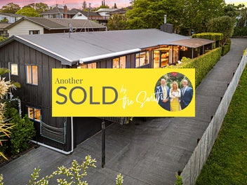 61A Fairmount Road, Titirangi, Auckland