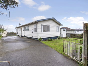 25 Matthews Road, Flat Bush, Auckland