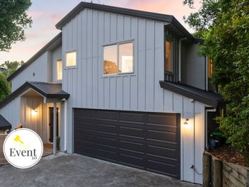 2/96 Beach Road, Castor Bay, Auckland