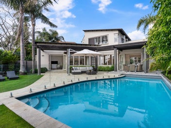2/2 Clifton Road, Hauraki, Auckland