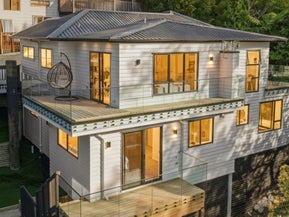 5A Saddleback Rise, Murrays Bay, Auckland