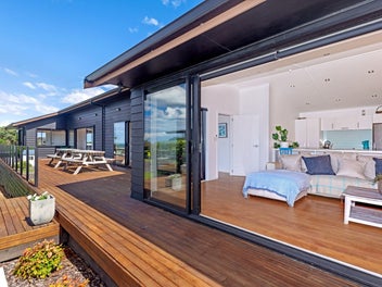 13 Sandy Cove, Wainui, Gisborne
