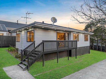 20 Posa Avenue, Henderson, Auckland