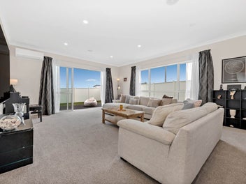 6 Keshvara Road, Beachlands, Auckland
