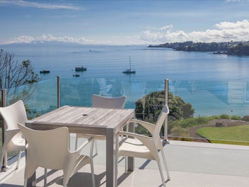 19 Waikare Road, Oneroa, Waiheke Island
