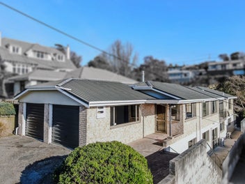 10 Ure Street, South Hill, Oamaru