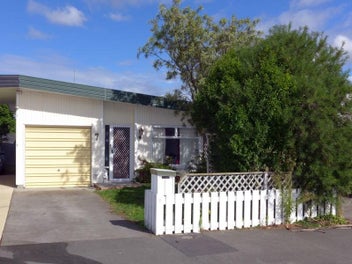 2/7 Henry Hill Street, Marewa, Napier