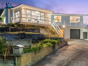 6 Lindale Grove, Waikanae Beach, Waikanae