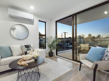 8/2 Fairview Road, Papatoetoe, Auckland