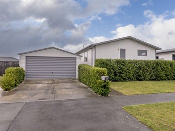 3A KINGSBRIDGE DRIVE, Burwood, Christchurch