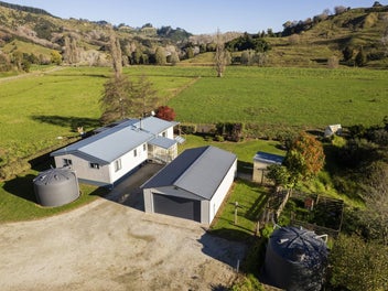 911 Kanakanaia Road, Whatatutu, Te Karaka