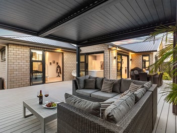 45 Angiangi Crescent, Beachlands, Auckland