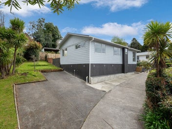 16 Jayne Place, Torbay, Auckland