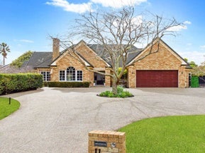 11 San Jose Rise, Shamrock Park, Auckland