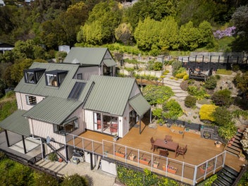 18 Osmond Lane, Mount Pleasant, Christchurch