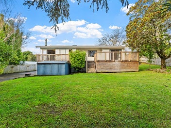 16 Dobell Road, Stanmore Bay, Whangaparaoa