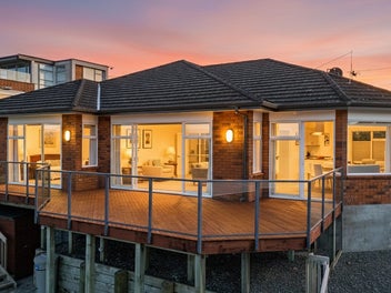 18 Mandalay Terrace, Khandallah, Wellington