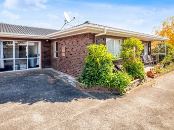 1/40 Aviemore Drive, Highland Park, Auckland