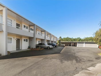 3/28 Evelyn Place, Hillcrest, Auckland