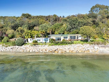 172 Rangihaeata Road, Takaka