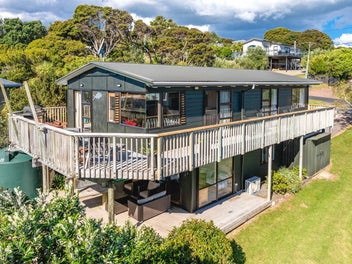 19 Huia Street, Oneroa, Waiheke Island