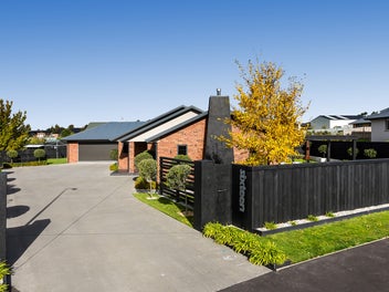 16 Holyport Close, Fairfield, Dunedin