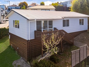 9 Frosses Place, Massey, Auckland