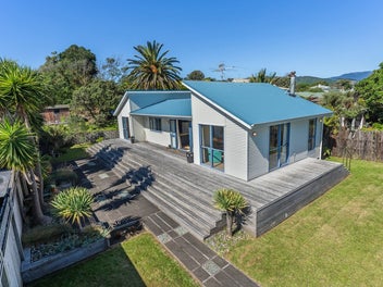 17 Hona Street, Waikanae Beach, Waikanae