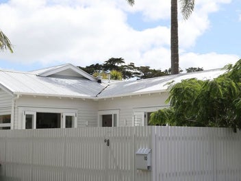 10 Boscawen Street, Point Chevalier, Auckland