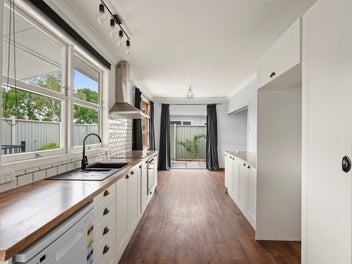 702A Murdoch Road East, Akina, Hastings