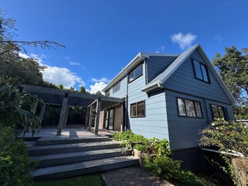 45 Kennedy Road, Surfdale, Waiheke Island