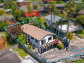 1/8 Camilla Grove, Tōtara Vale, Auckland