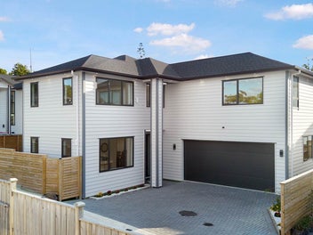 92C Godley Road, Green Bay, Auckland