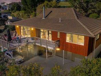 54 Saddleback Rise, Murrays Bay, Auckland