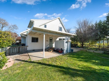 45 Oak Street, Masterton