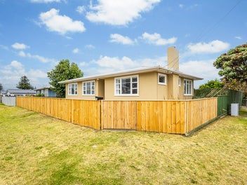15 Egmont Street, Castlecliff, Whanganui