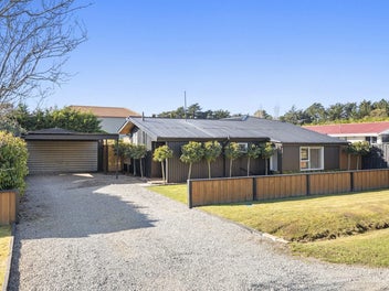 4 Swindells Road, Waikuku Beach, Waikuku Beach