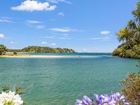 10 BUSH POINT RD, Cable Bay, cable bay