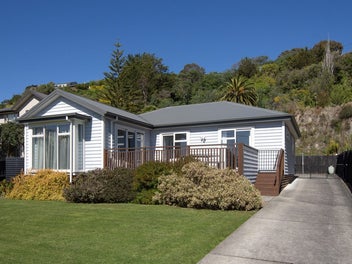 82 Mccormacks Bay Road, Mount Pleasant, Christchurch