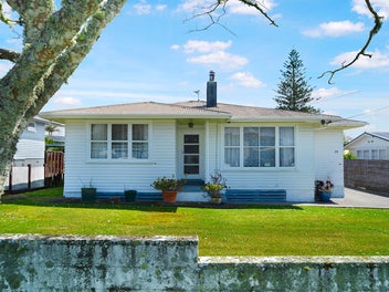 24 Cobham Crescent, Kelston, Auckland