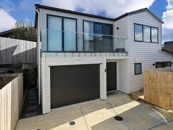 1B Robin Lane, Browns Bay, Auckland