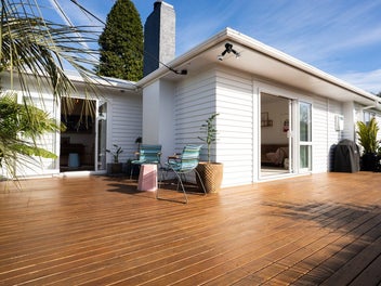 204 Ngamotu Road, Spotswood, New Plymouth