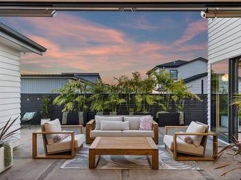 9 Barque Rise, Long Bay, Auckland