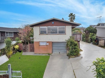 20 Megan Avenue, Pakuranga Heights, Auckland