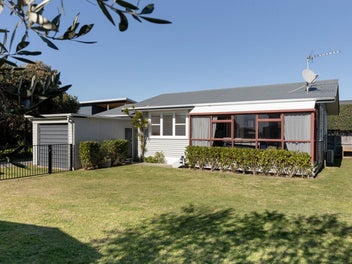 1120B Papamoa Beach Road, Papamoa Beach, Papamoa