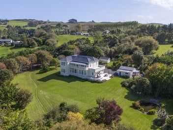 26 Crosland Road, South Head, Helensville