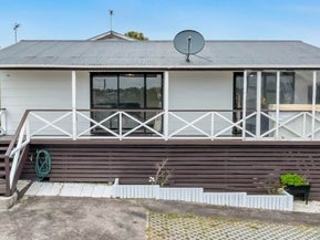 78A White Swan Road, Mount Roskill, Auckland